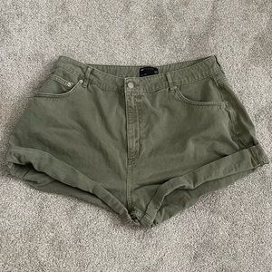 asos khaki green cuffed shorts